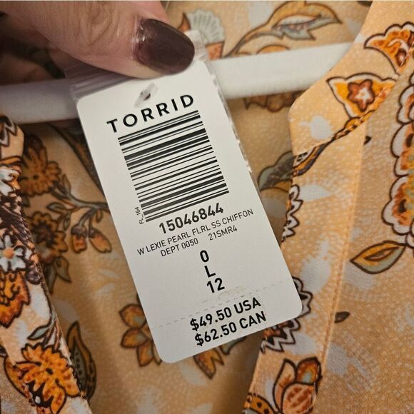 Torrid Floral Chiffon Blouse - Picture 8 of 9